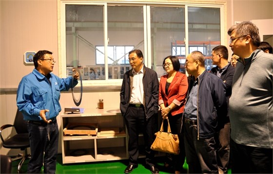 华东六省一市计量院长联席会议代表到皖南电机参观调研 华东六省一市计量院长联席会议代表到皖南电机参观调研